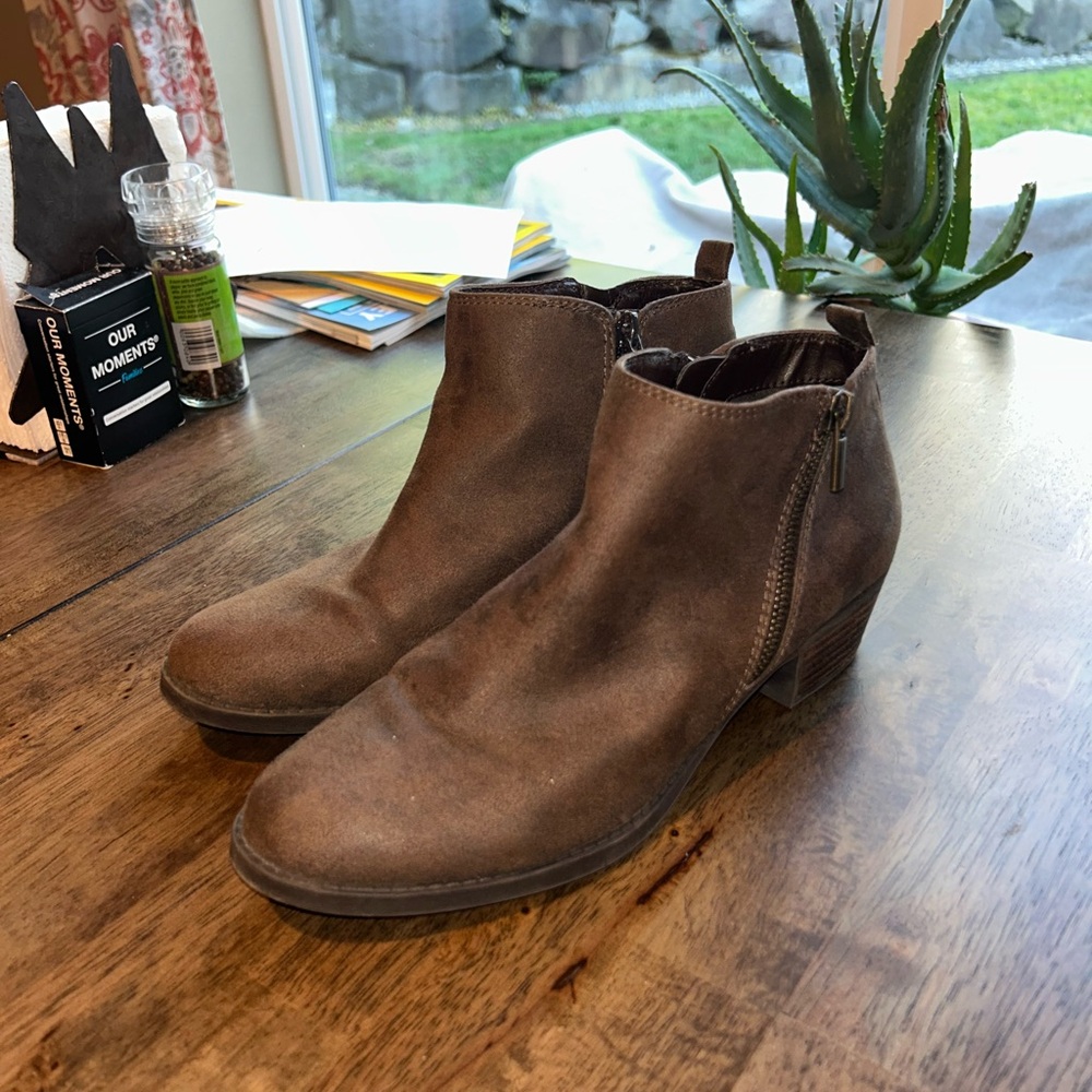Brown ankle boots